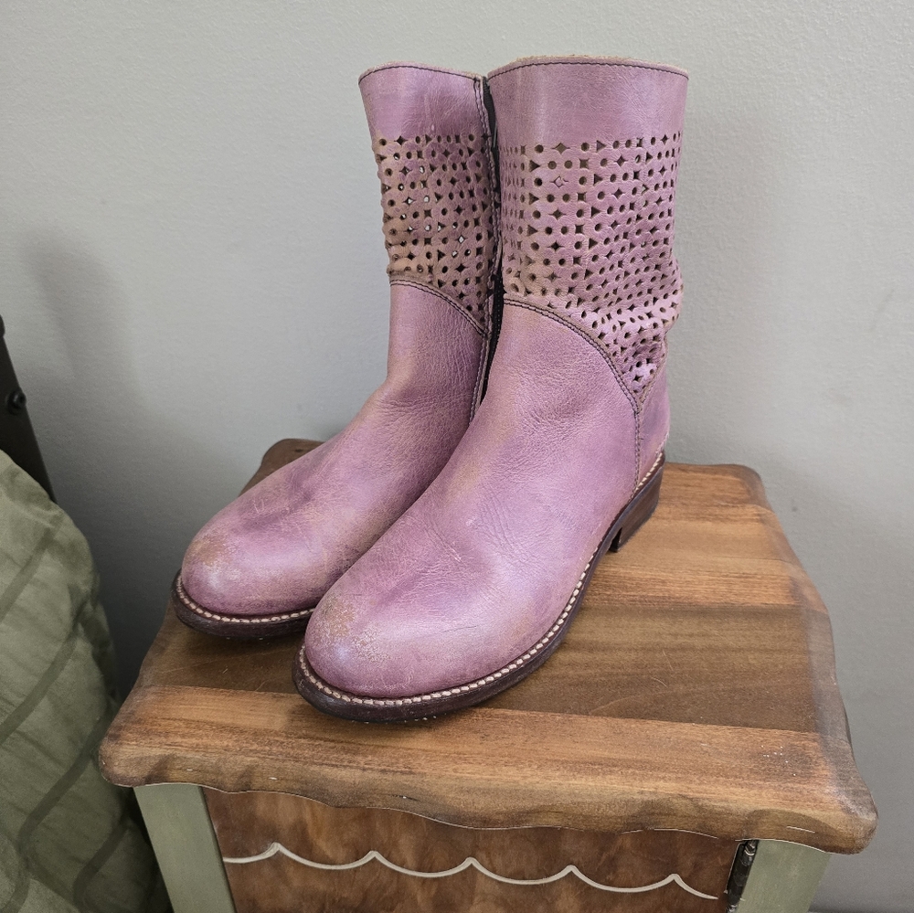 BED STU Bridgewater Lux Boots size 8